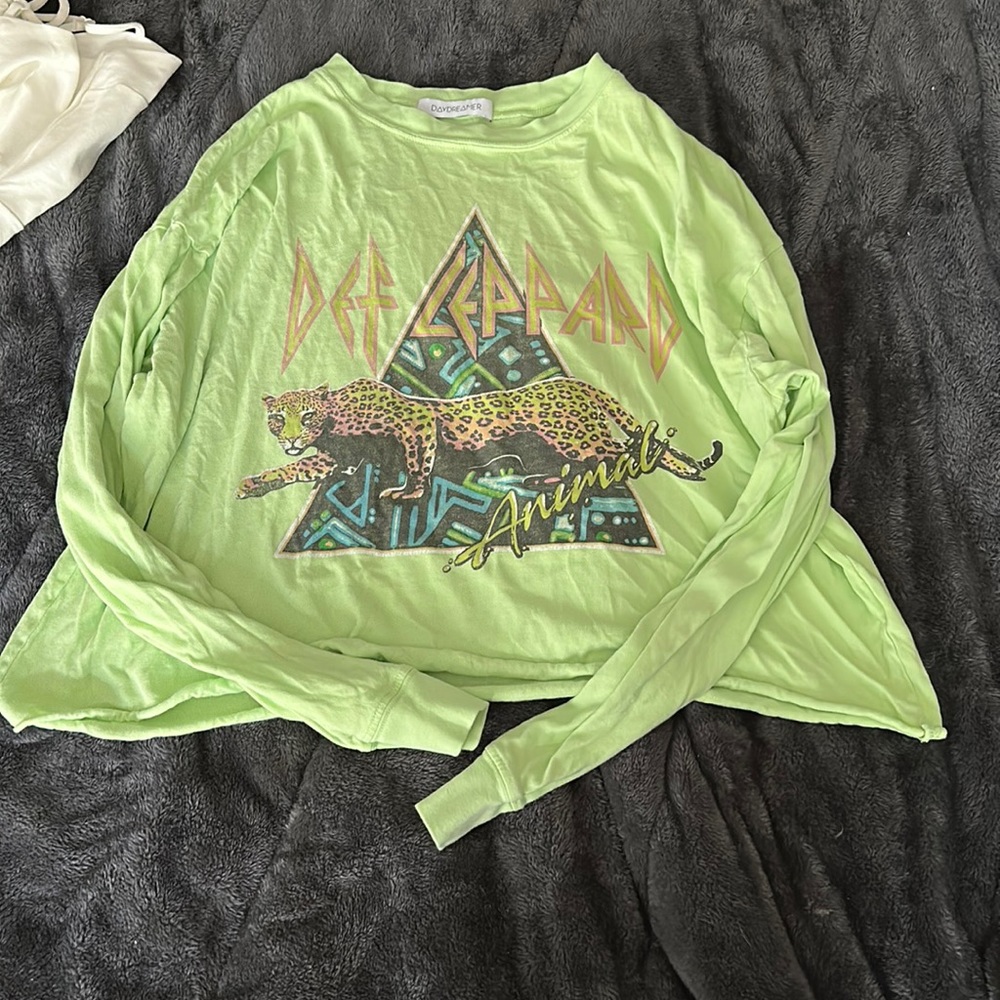 Def Leppard top